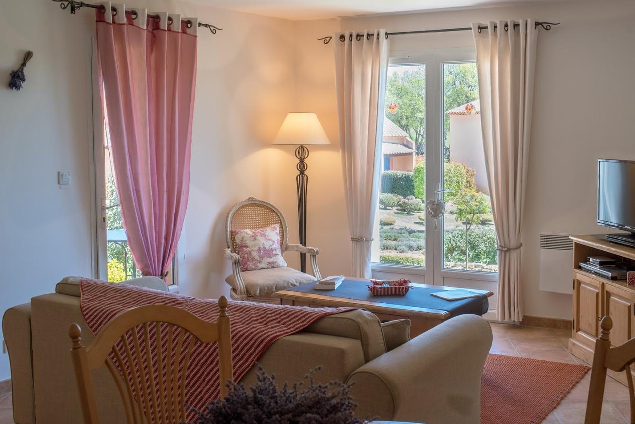 Le Claux Du Puits By Ateya Vacances Saint-Trinit ภายนอก รูปภาพ